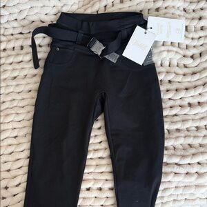 Bombshell Leggings with belt